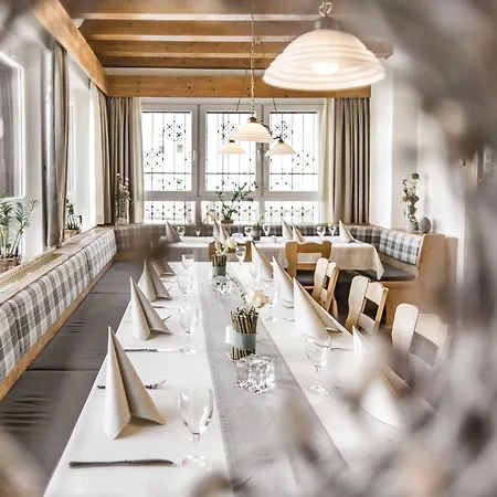 Hotel Frauensteiner Hof 3*