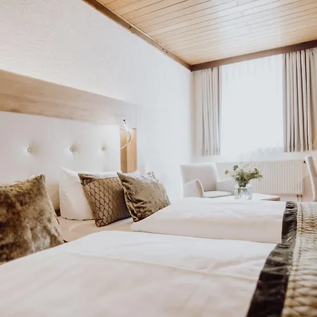 Frauensteiner Hof 3*