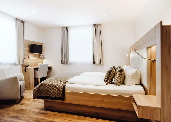 Frauensteiner Hof 3*